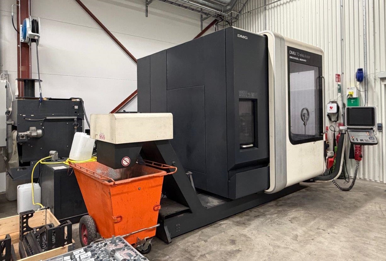 5-Axis CNC Vertical Machining Centre 5-Axis CNC Vertical Machining Centre